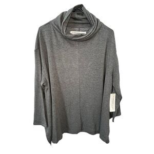 NWT Oversized Crowl Neck Grey Sweater